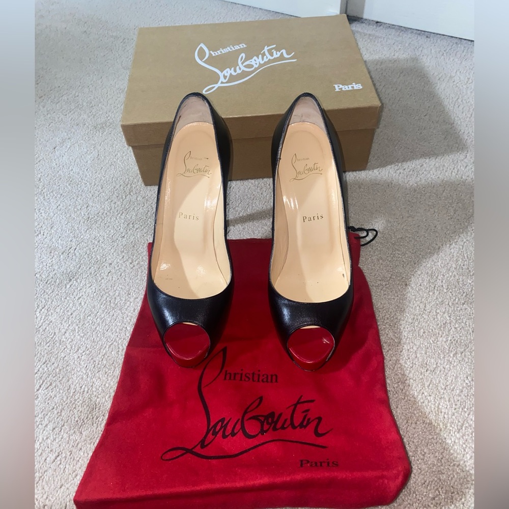 Christian Louboutin, Very Prive, Size 8, gently used, 120
